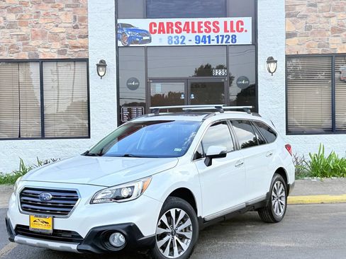 Used 2017 Subaru Outback 3.6R Touring AWD/4WD image 2