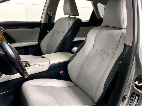 Used 2018 Lexus RX 350L FWD w/ Premium Package image 25