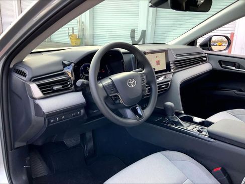 Used 2026 Toyota Camry LE image 16