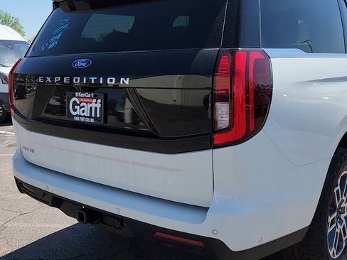 New 2025 Ford Expedition Active image 25