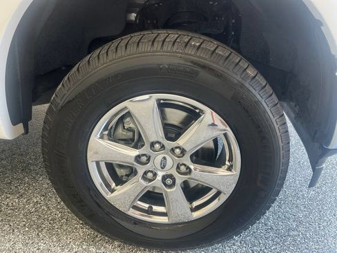 Used 2019 Ford F150 Lariat AWD/4WD image 9