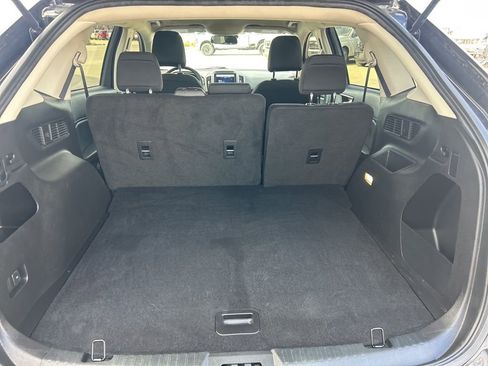 Used 2024 Ford Edge SE w/ Black Appearance Package image 14