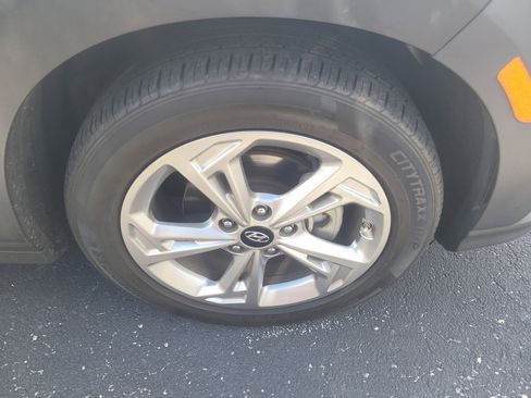 Used 2023 Hyundai Kona SEL FWD image 9
