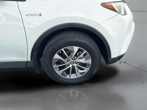 Used 2016 Toyota RAV4 XLE AWD/4WD image 34