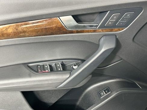 Used 2020 Audi Q5 2.0T Premium Plus w/ Premium Plus Package image 25