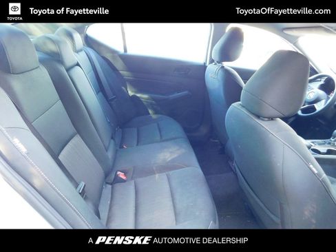 Used 2024 Nissan Altima 2.5 SV FWD image 5