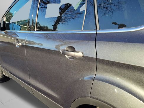 Used 2019 Ford Escape Titanium image 25