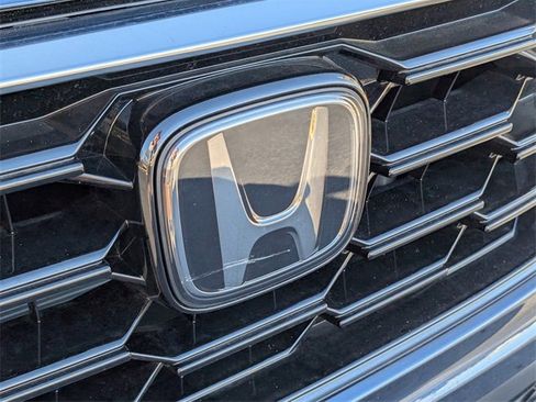 Used 2024 Honda CR-V EX image 5