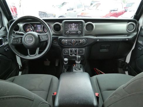Used 2018 Jeep Wrangler Unlimited Sport S AWD/4WD image 19