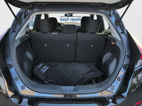 Used 2024 Nissan Leaf S image 19