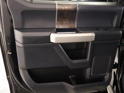 Used 2022 Ford F250 Lariat w/ Lariat Value Package image 18