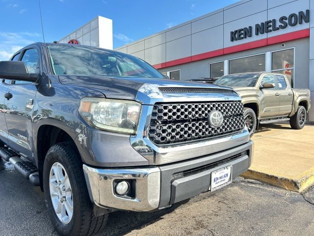 Used 2019 Toyota Tundra SR5 w/ Convenience Package AWD/4WD image 4