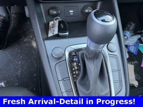 Used 2022 Hyundai Kona SEL image 8