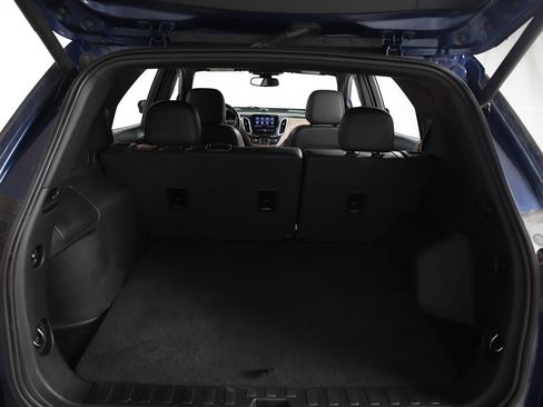 Used 2022 Chevrolet Equinox Premier AWD/4WD image 9