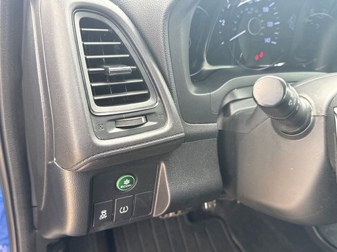 Used 2019 Honda HR-V Sport image 12