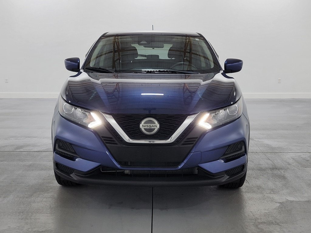 Used 2020 Nissan Rogue Sport S w/ Appearance Package FWD image 3