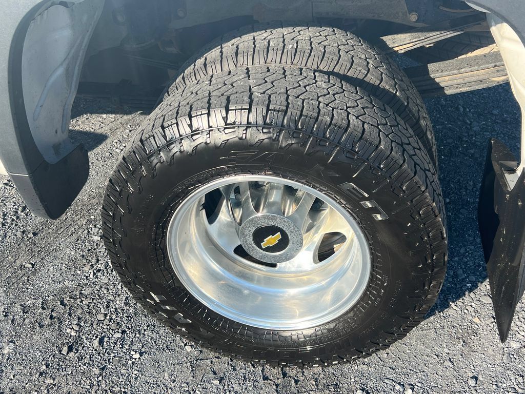Used 2021 Chevrolet Silverado 3500 High Country w/ Snow Plow Prep/Camper Package AWD/4WD image 22