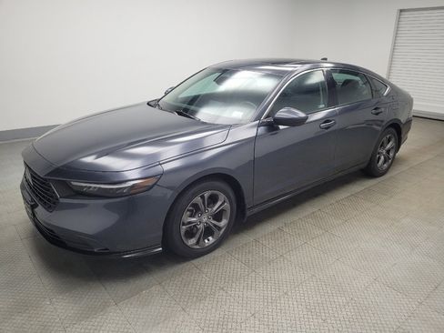 Used 2023 Honda Accord EX image 2
