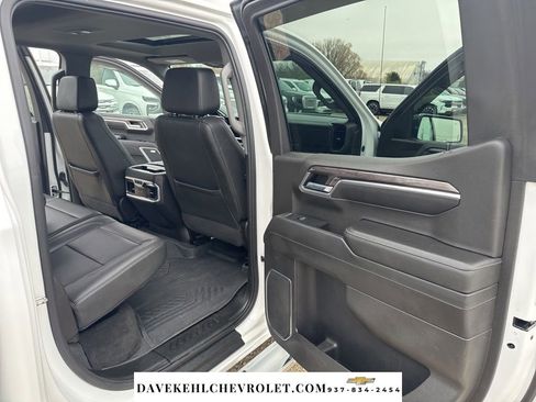 Used 2022 Chevrolet Silverado 1500 LTZ w/ LTZ Premium Package image 28