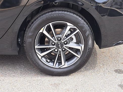 Used 2024 Kia Forte LXS image 33