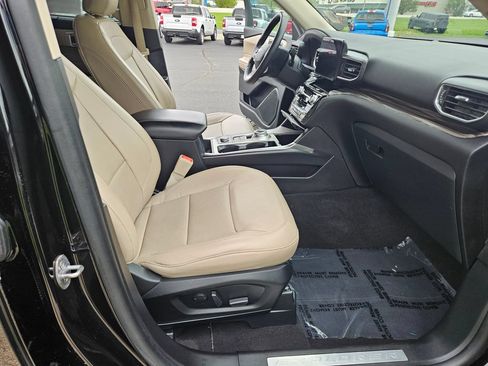 Used 2023 Ford Explorer Limited AWD/4WD image 28
