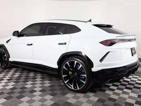Used 2021 Lamborghini Urus AWD/4WD image 4