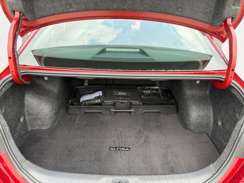 New 2026 Nissan Altima 2.5 SR FWD image 13