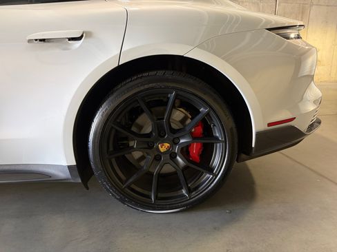 Certified 2023 Porsche Taycan GTS AWD/4WD image 20