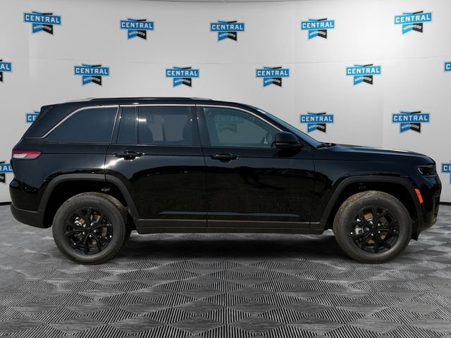 New 2026 Jeep Grand Cherokee Altitude AWD/4WD image 6