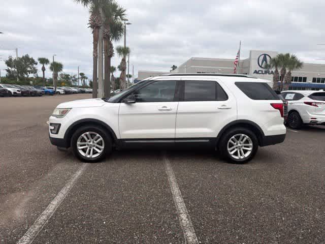 Used 2017 Ford Explorer XLT FWD image 14