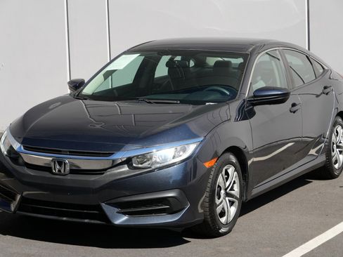 Used 2017 Honda Civic LX image 38