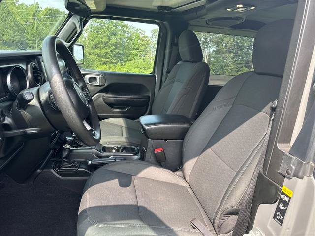 Used 2022 Jeep Wrangler Sport AWD/4WD image 11