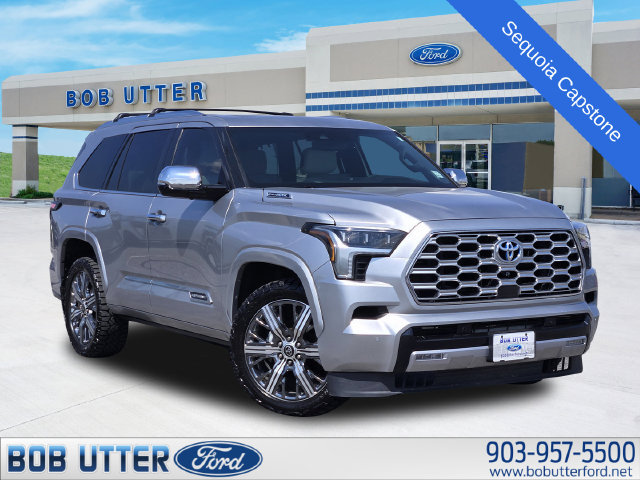 Used 2023 Toyota Sequoia Capstone AWD/4WD image 1