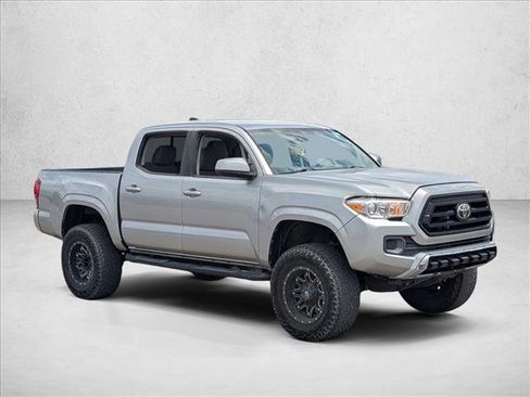 Used 2020 Toyota Tacoma SR w/ SR Convenience Package RWD image 3