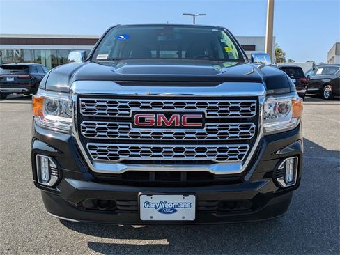 Used 2022 GMC Canyon Denali w/ Denali Black Edition Package image 9