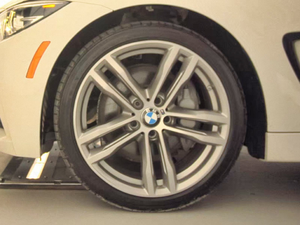 Used 2019 BMW 430i xDrive Coupe w/ M Sport Package AWD/4WD image 21