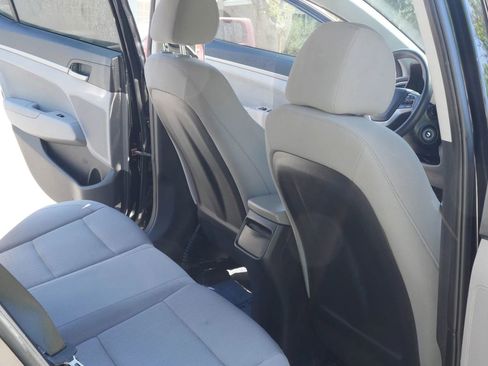 Used 2018 Hyundai Elantra SEL FWD image 13