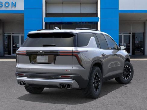 New 2026 Chevrolet Traverse Z71 w/ Enhanced Driving Package image 4