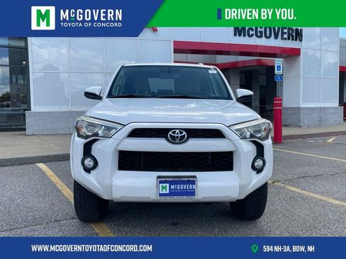 Used 2014 Toyota 4Runner SR5 AWD/4WD image 8