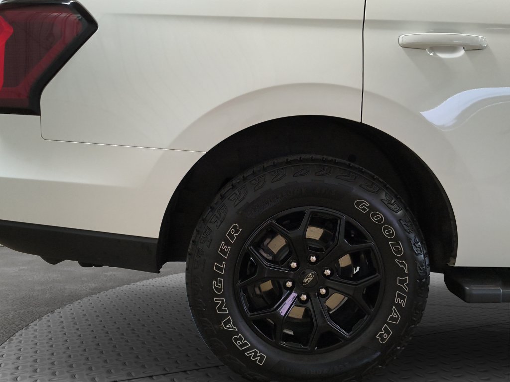 Used 2022 Ford Expedition Timberline AWD/4WD image 27