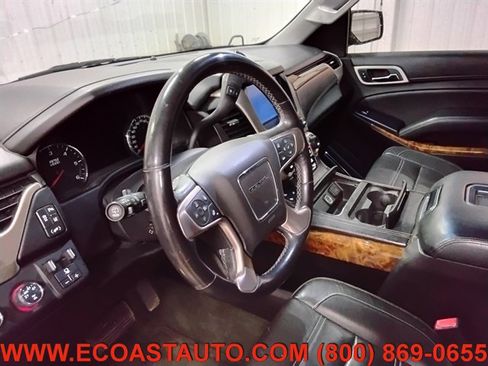 Used 2015 GMC Yukon XL Denali w/ Touring Package image 11