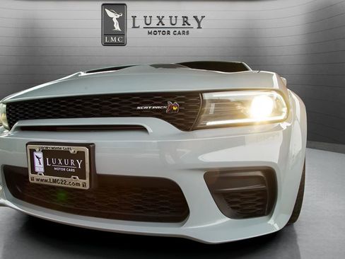 Used 2022 Dodge Charger Scat Pack image 9