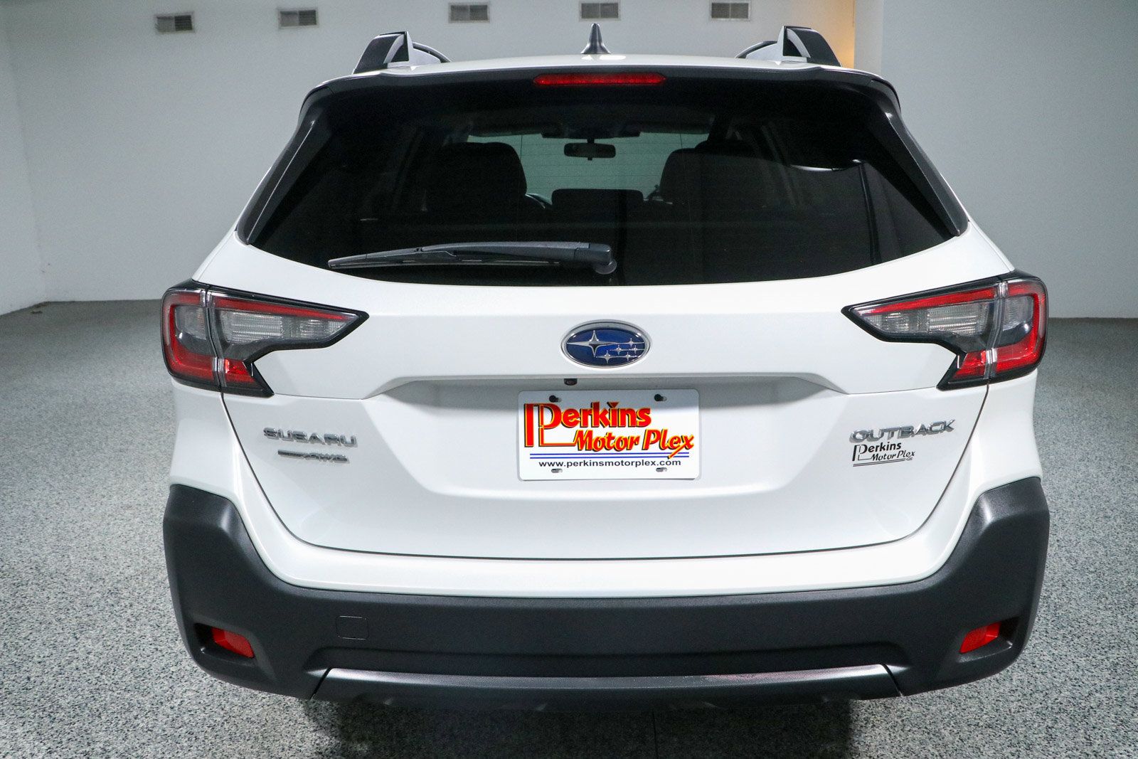 Used 2024 Subaru Outback Premium AWD/4WD image 8