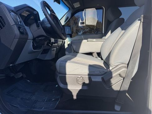 Used 2015 Ford F250 XLT image 13