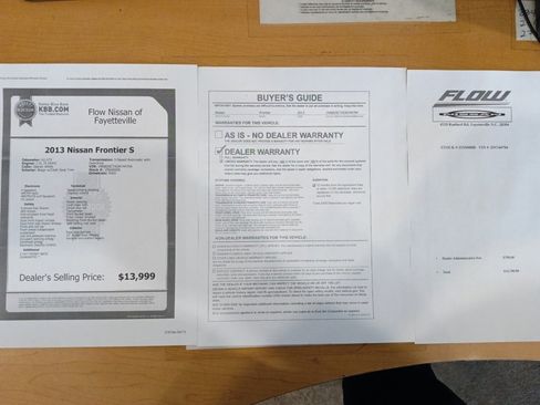 Used 2013 Nissan Frontier S image 37