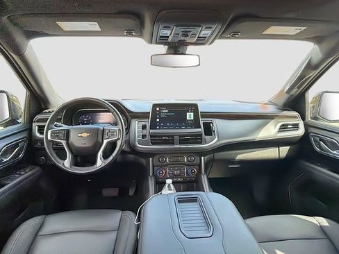 Used 2022 Chevrolet Tahoe LT w/ LT Signature Plus Package image 14