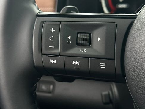 New 2025 Nissan Pathfinder Platinum image 31