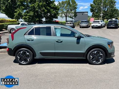 Used 2024 Kia Niro Wind w/ Wind Preserve Package FWD image 7