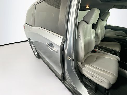 Used 2018 Honda Odyssey EX-L image 28