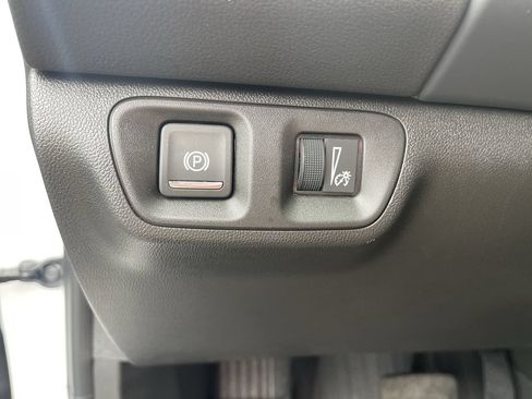 Used 2023 GMC Acadia SLT w/ Preferred Package FWD image 18